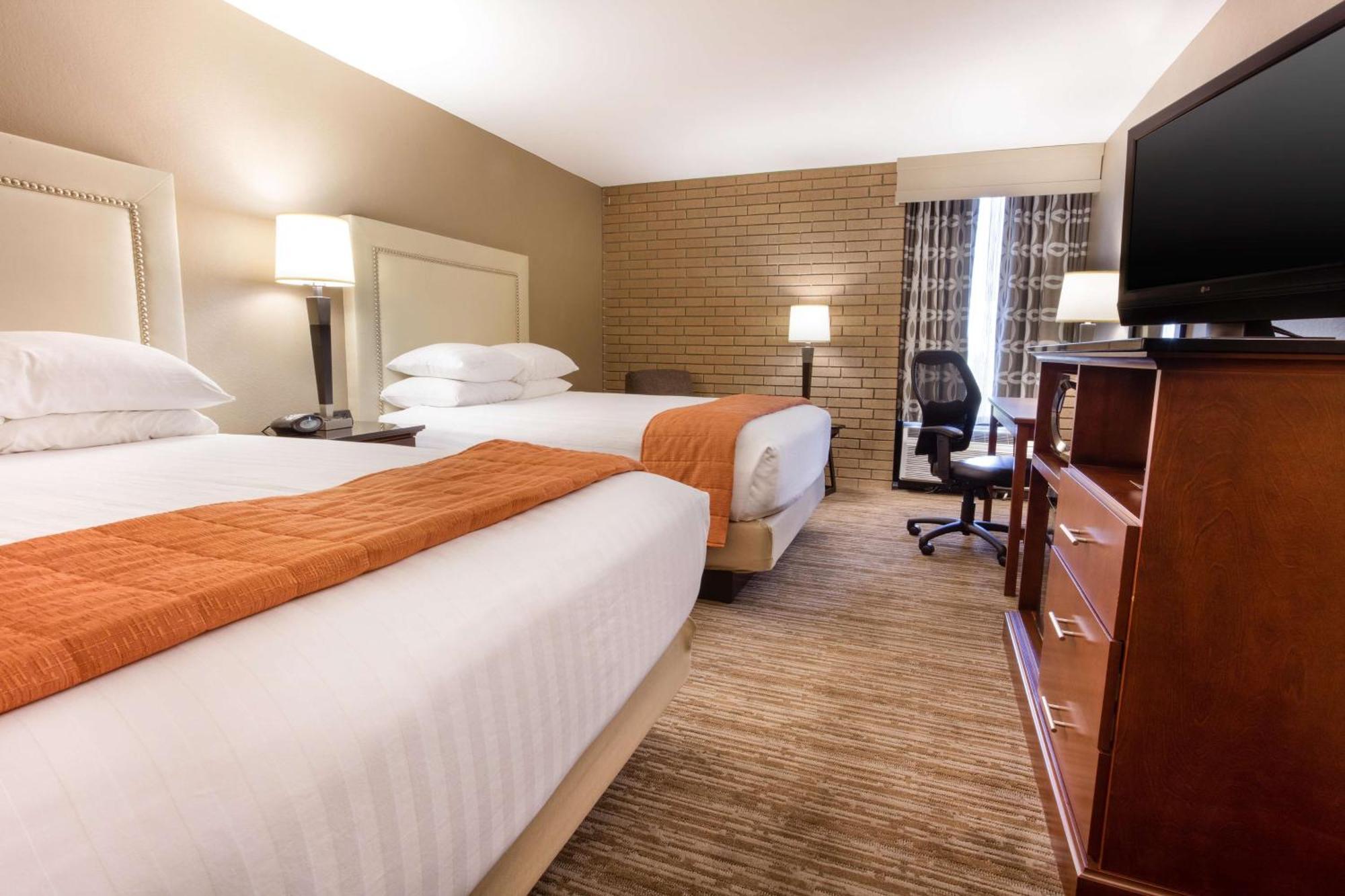 Drury Inn & Suites Kansas City Airport Exteriér fotografie