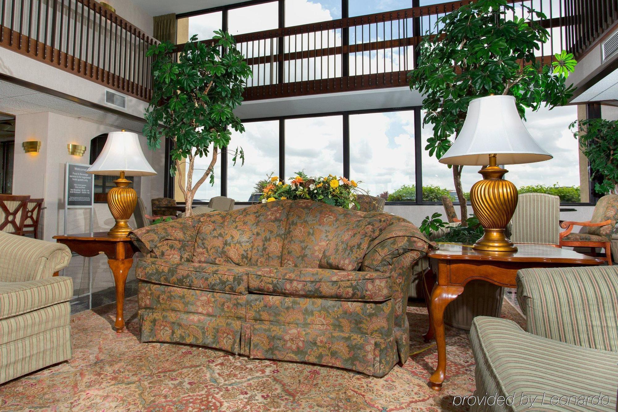 Drury Inn & Suites Kansas City Airport Exteriér fotografie